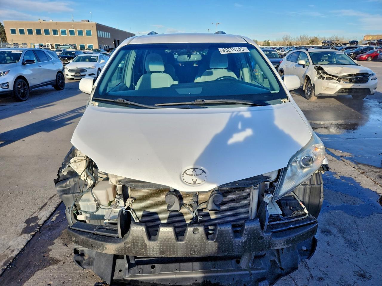 2015 Toyota Sienna Le - Фото 5
