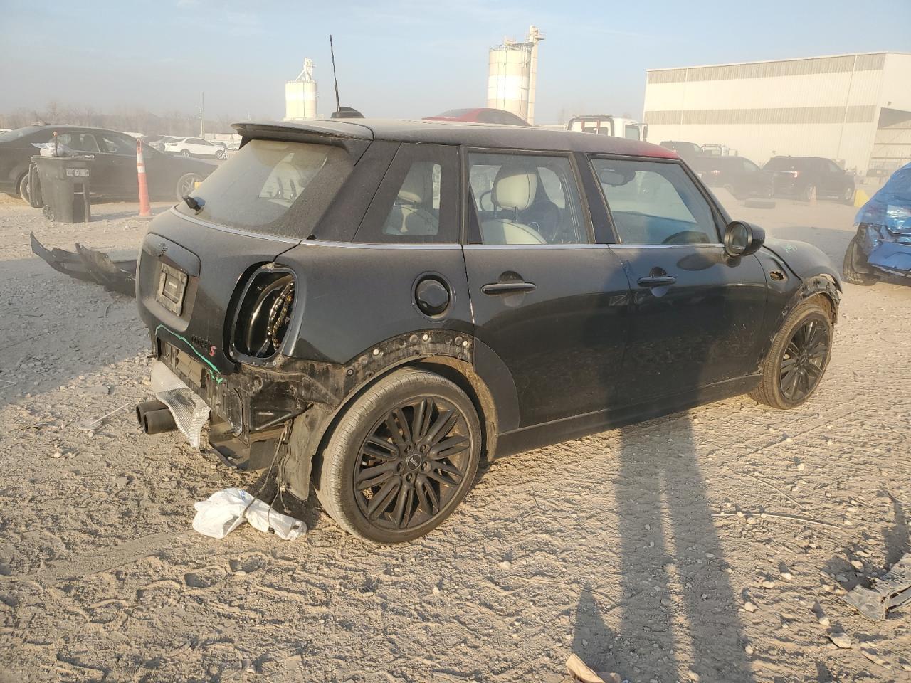 2023 Mini Cooper S - Фото 3