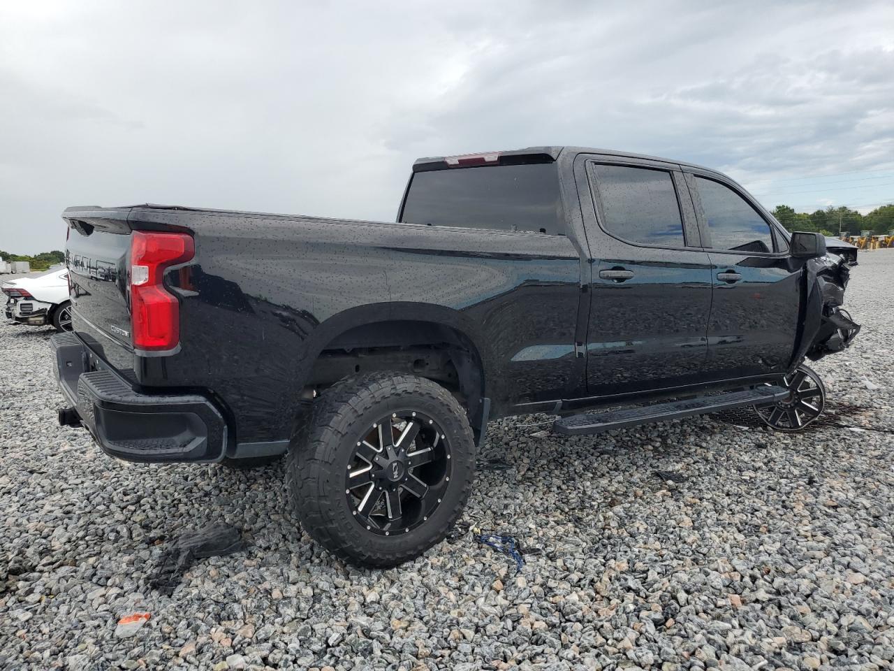 2021 Chevrolet Silverado K1500 Custom - Image 3