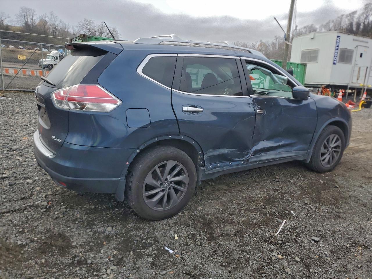 2016 Nissan Rogue S - Image 3