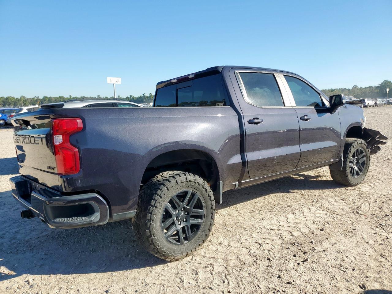 2023 Chevrolet Silverado K1500 Rst - Фото 3