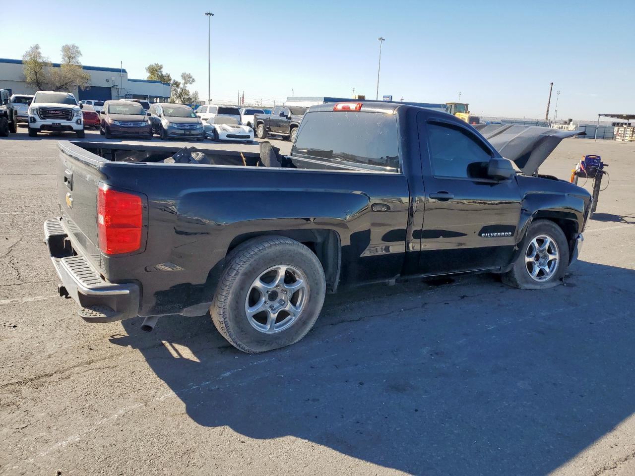 2016 Chevrolet Silverado C1500 - Фото 3