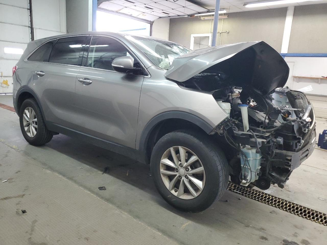 2017 Kia Sorento Lx - Фото 4