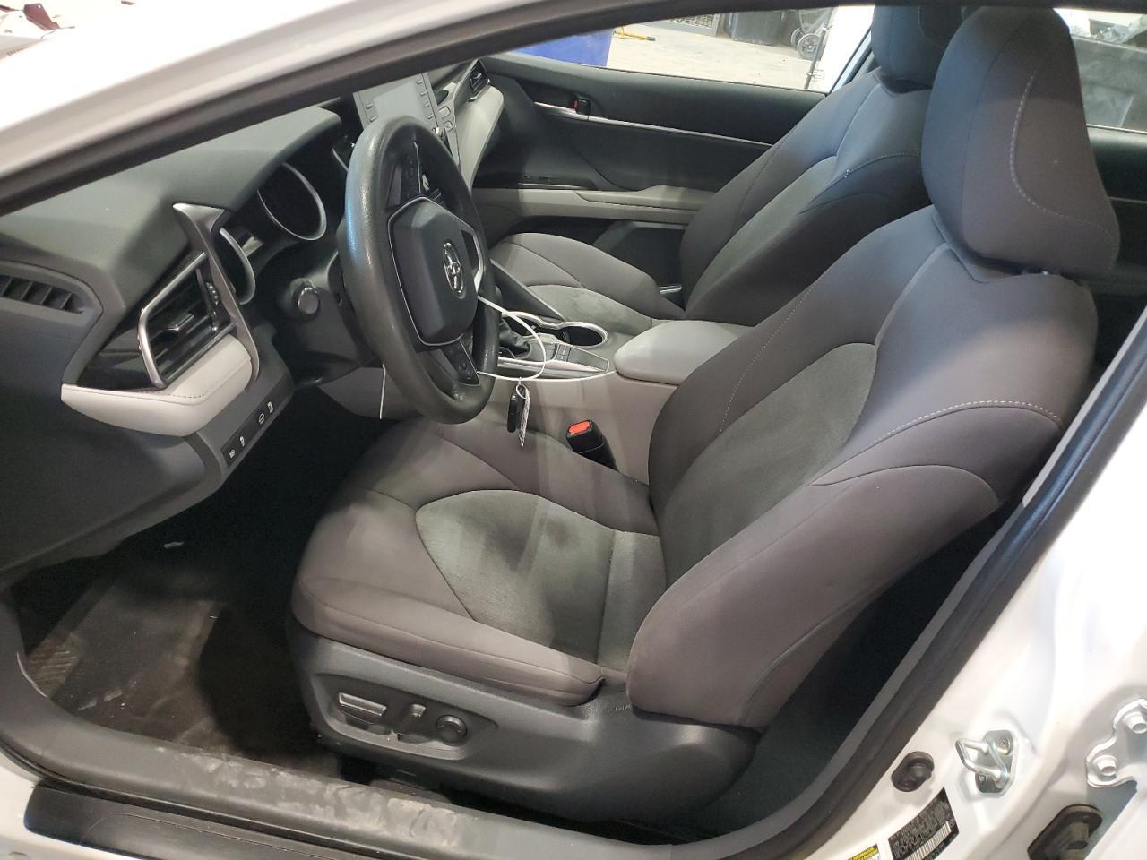 2023 Toyota Camry Le - Фото 7