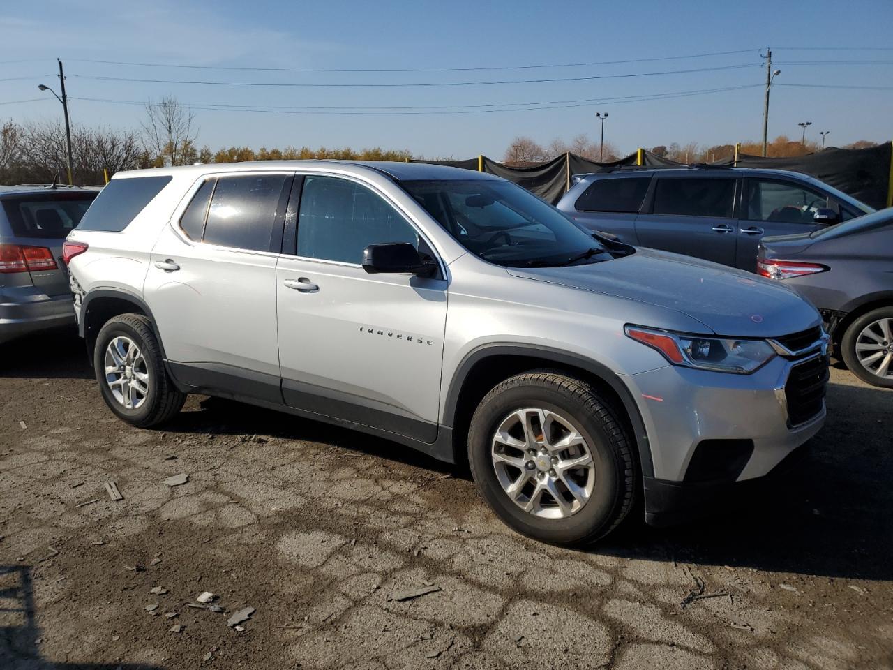 2019 Chevrolet Traverse Ls - Image 4