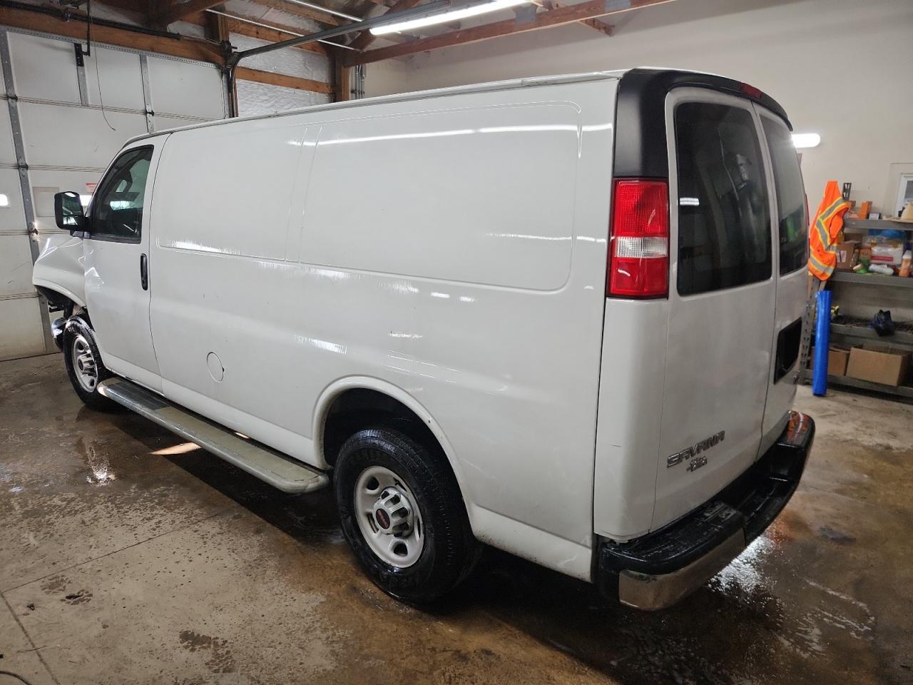 2019 GMC Savana Delivery Van - Image 2