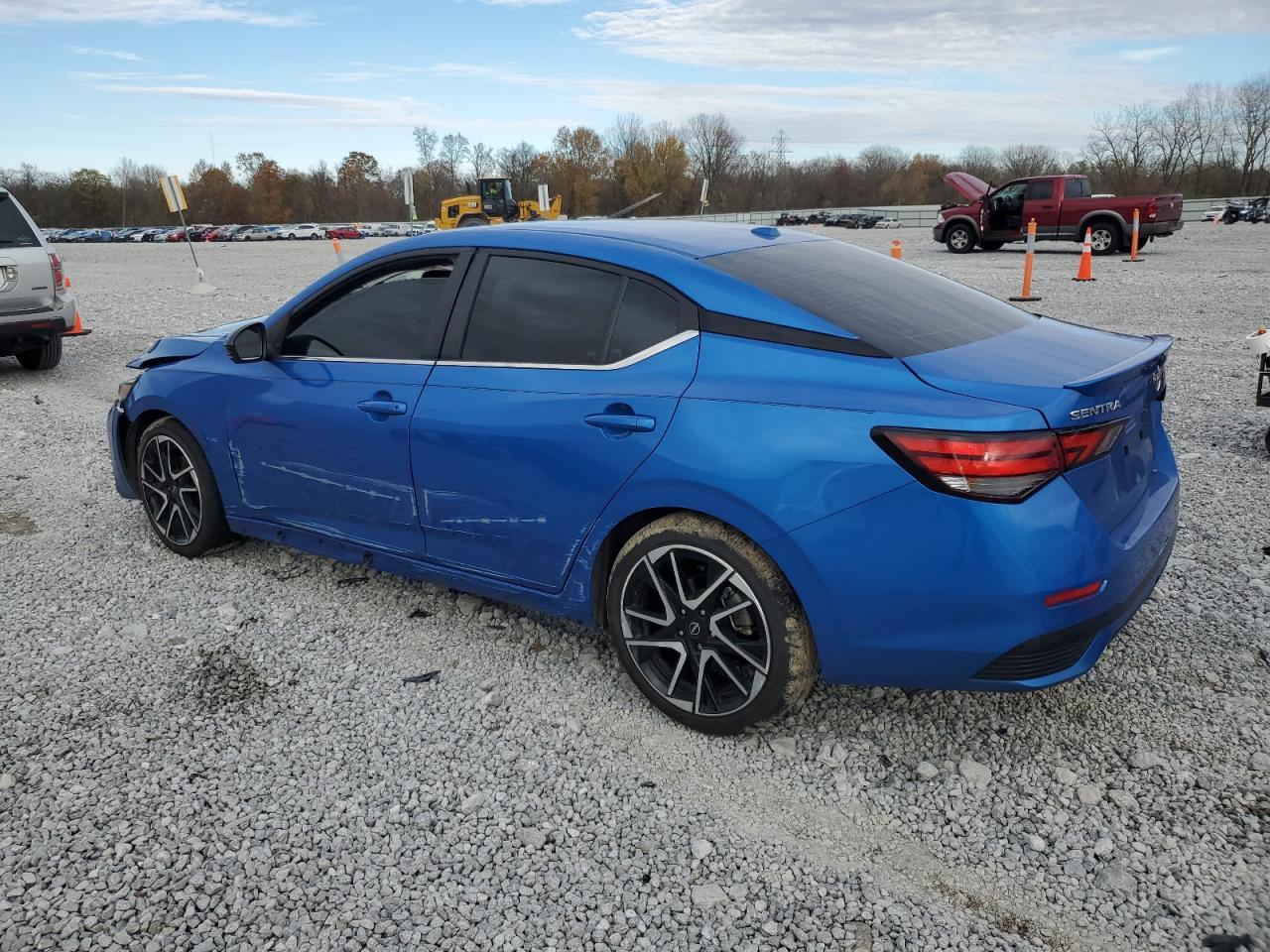 2024 Nissan Sentra Sr - Image 2