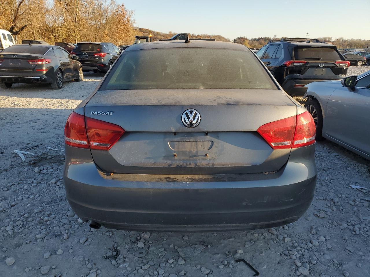 2014 Volkswagen Passat S - Фото 6