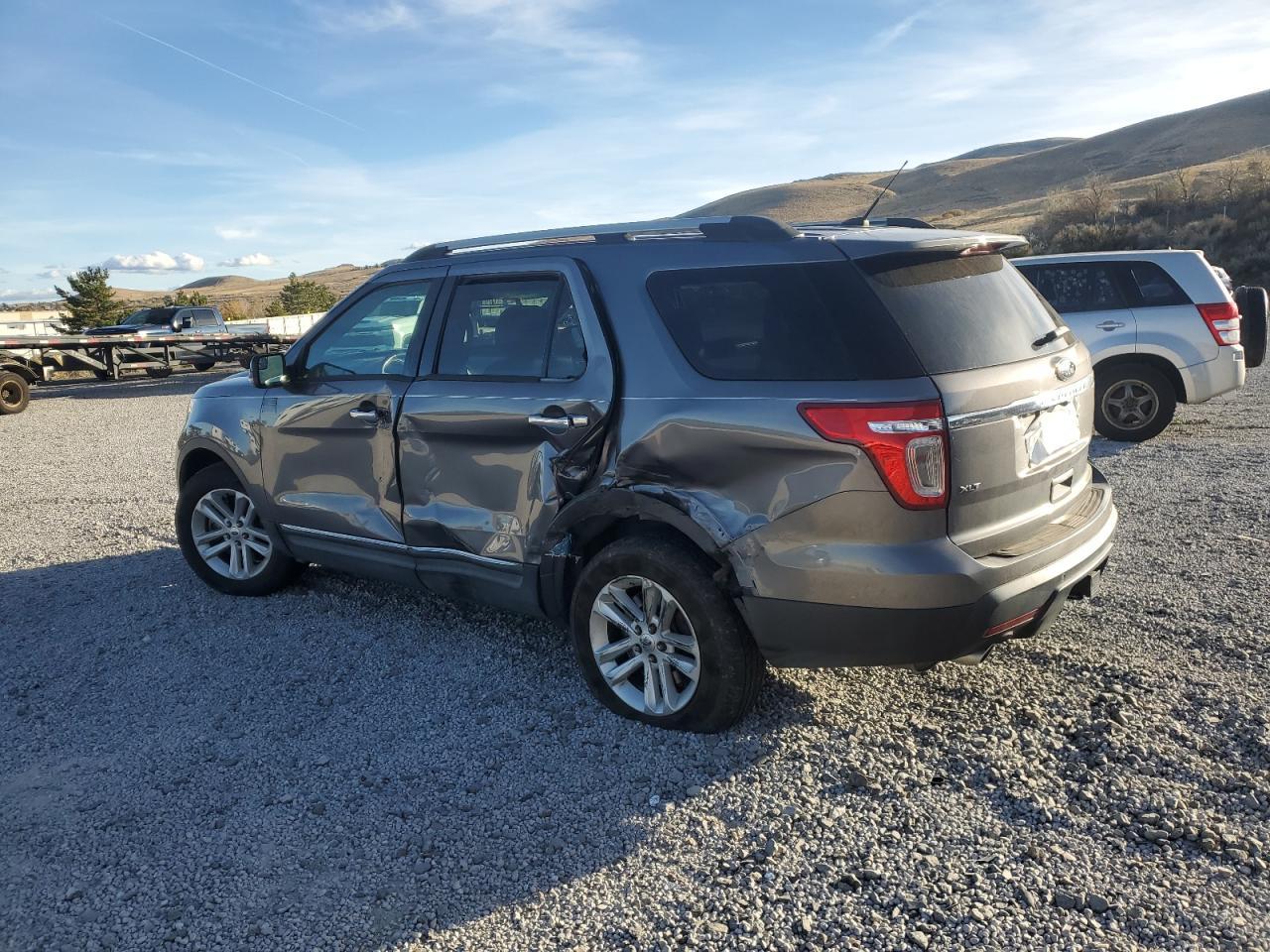 2013 Ford Explorer Xlt - Фото 2