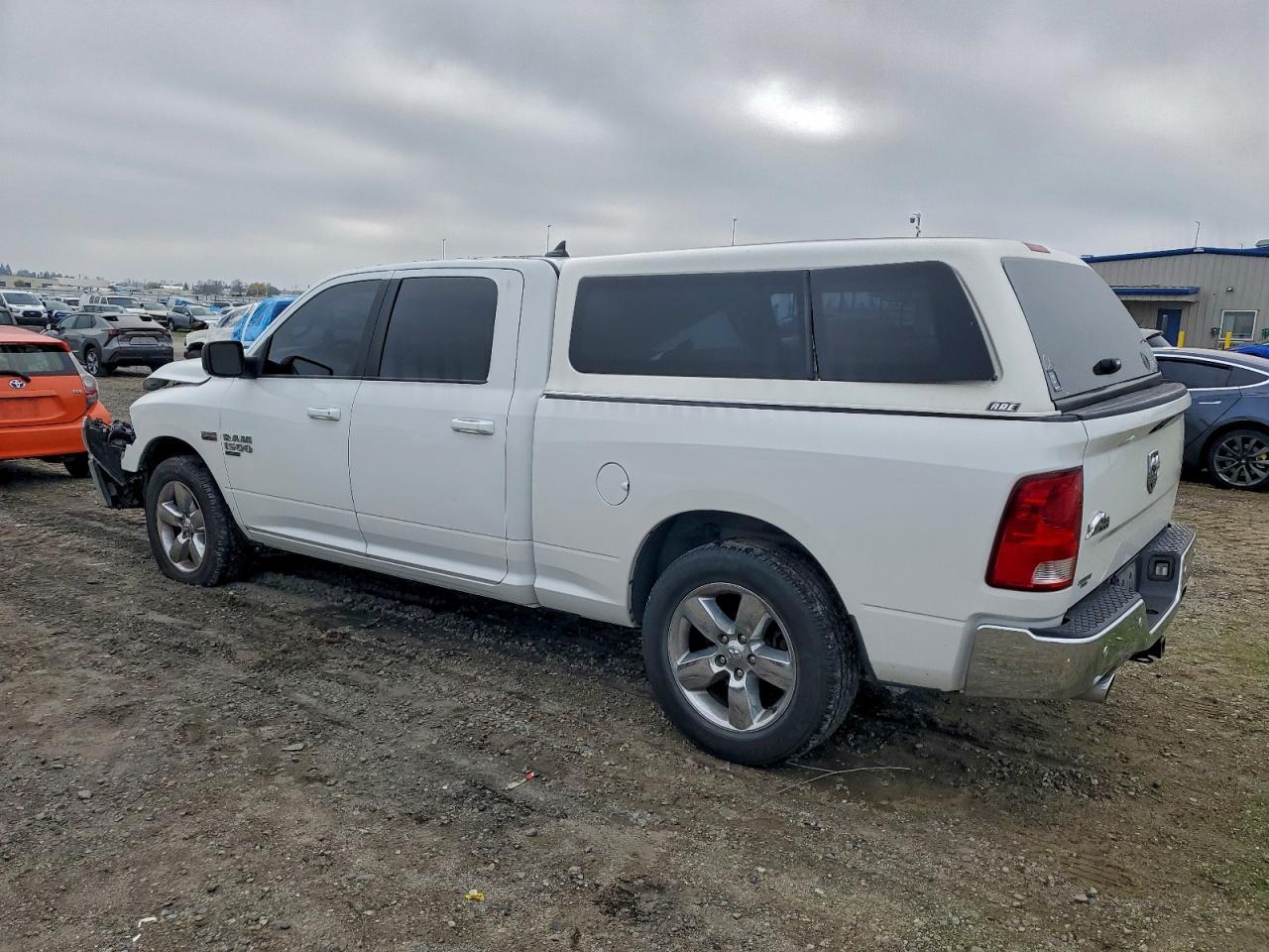 2019 Ram 1500 Classic Slt - Фото 2