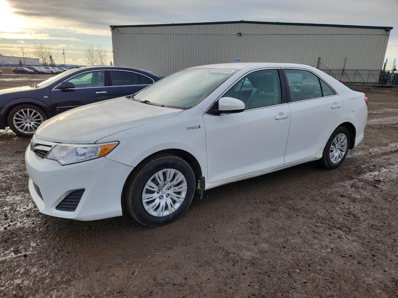 2014 Toyota Camry Hybrid