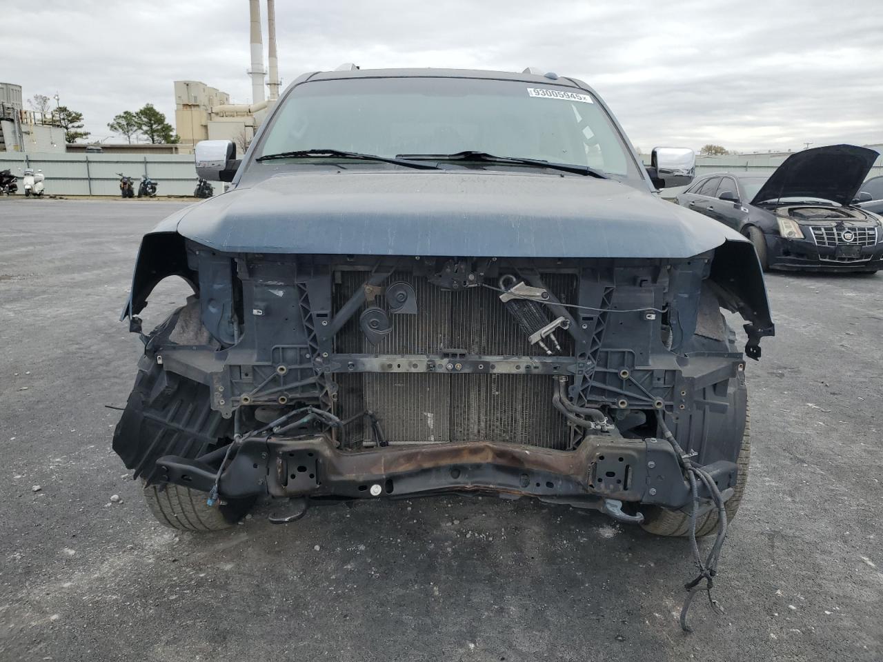 2013 Nissan Armada Sv - Image 5