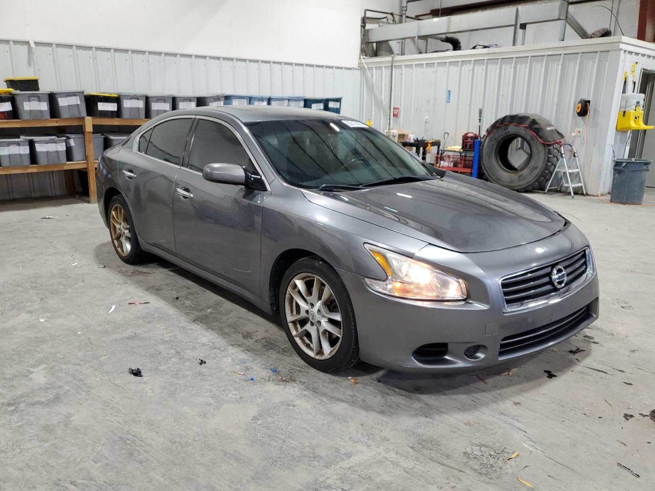 2014 Nissan Maxima S - Image 4