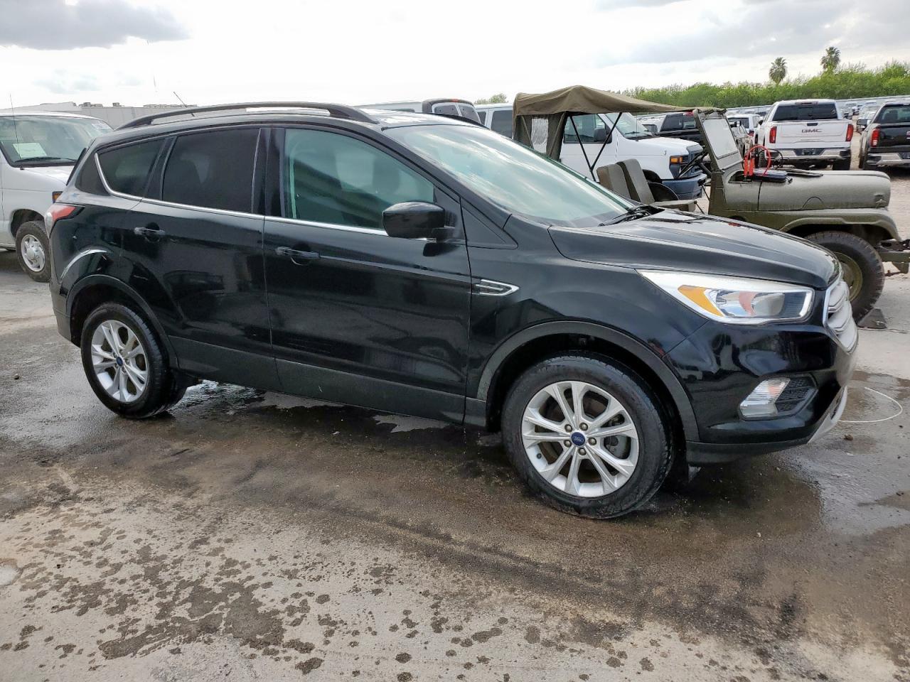 2018 Ford Escape Se - Фото 4