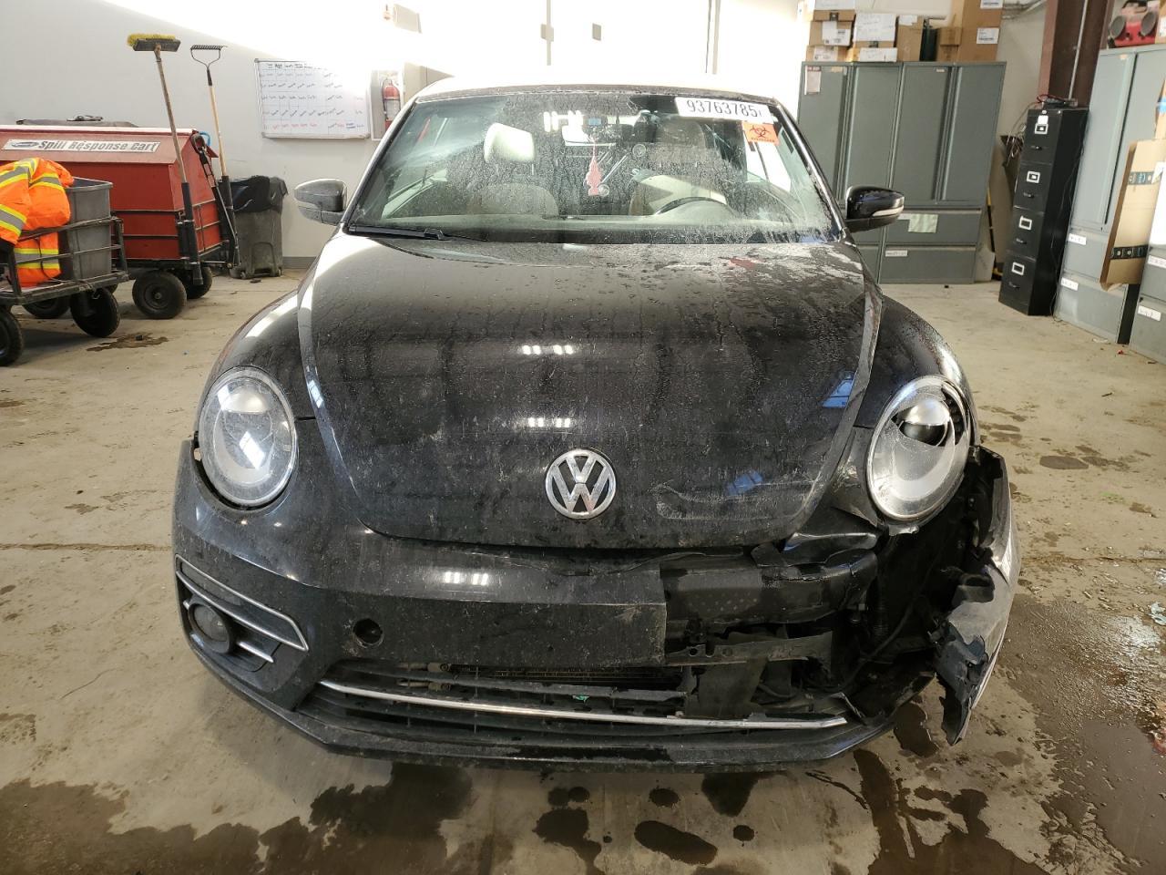 2018 Volkswagen Beetle S - Image 5