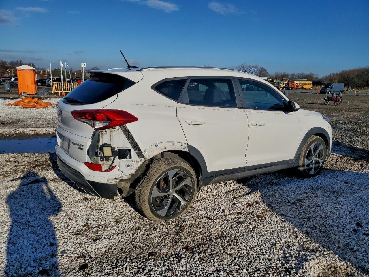 2016 Hyundai Tucson Limited - Image 3