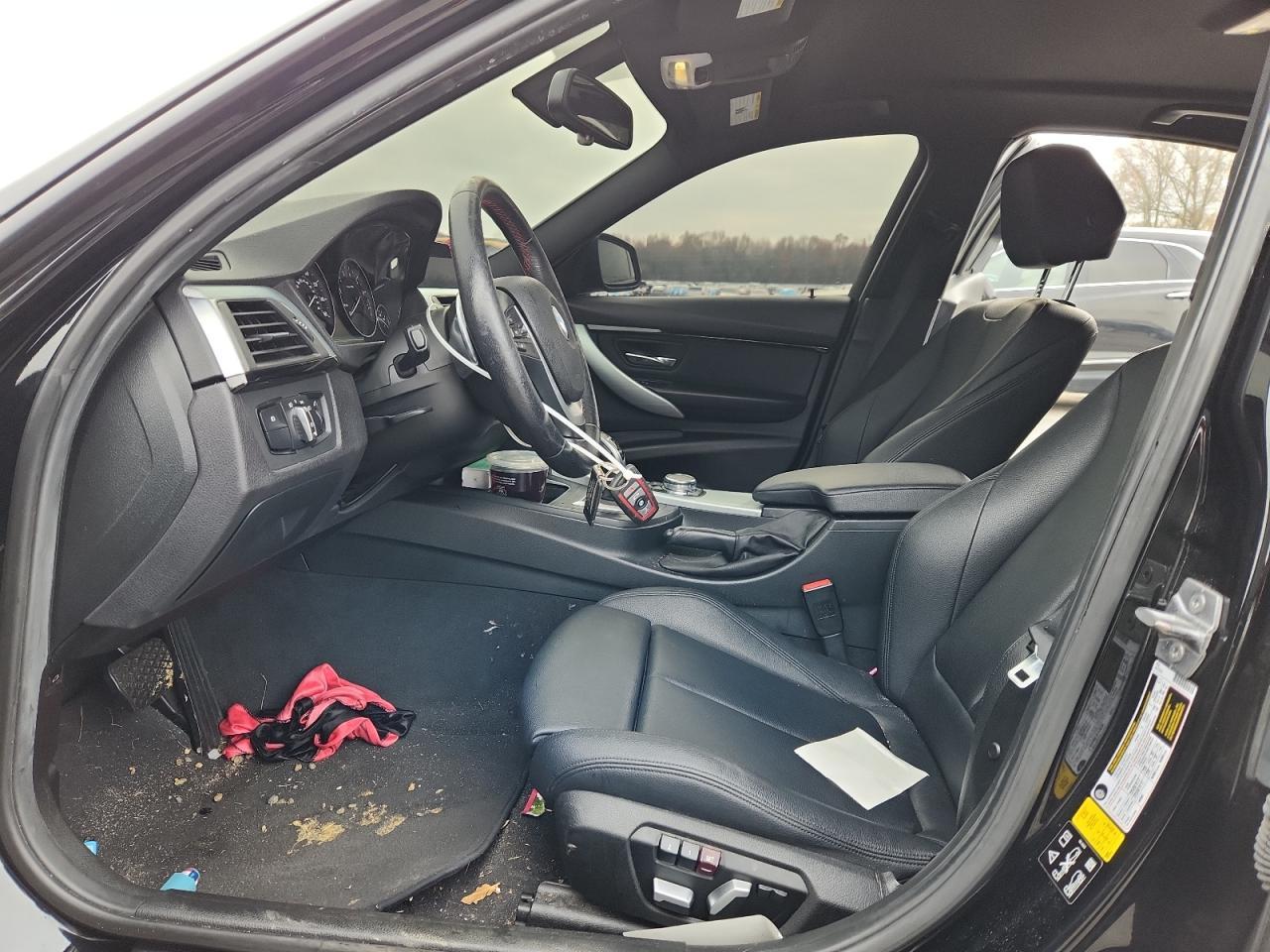 2016 BMW 328 Xi Sulev - Image 7