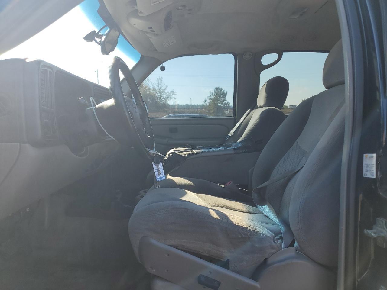 2004 Chevrolet Tahoe C1500 - Фото 7