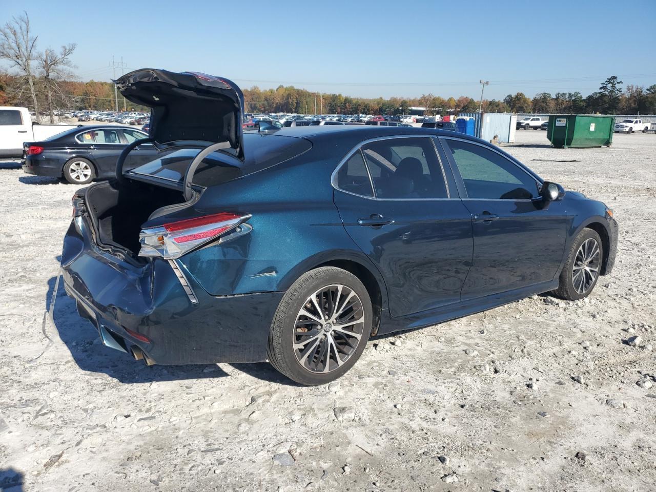2019 Toyota Camry L - Фото 3
