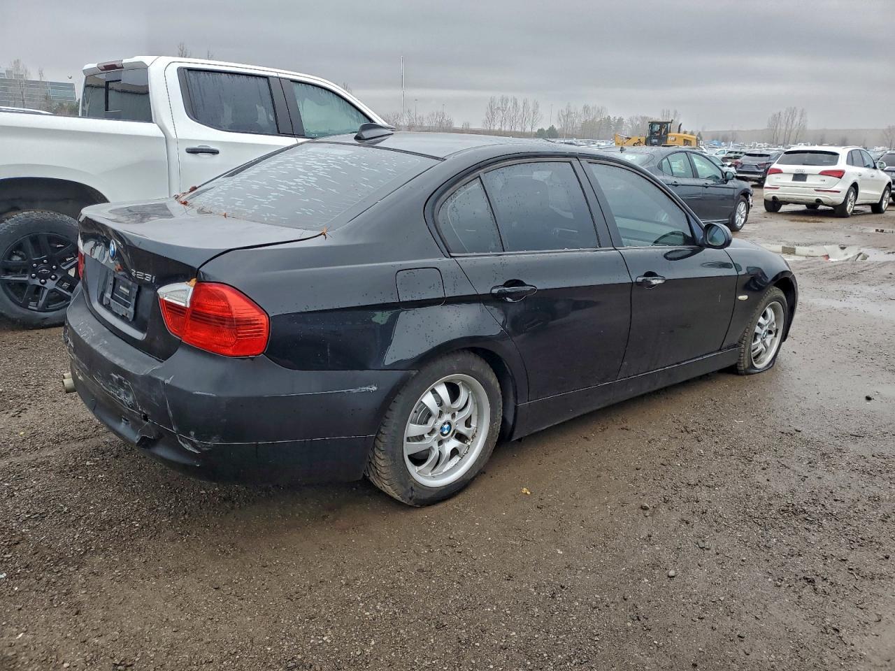 2007 BMW 323 I - Image 3