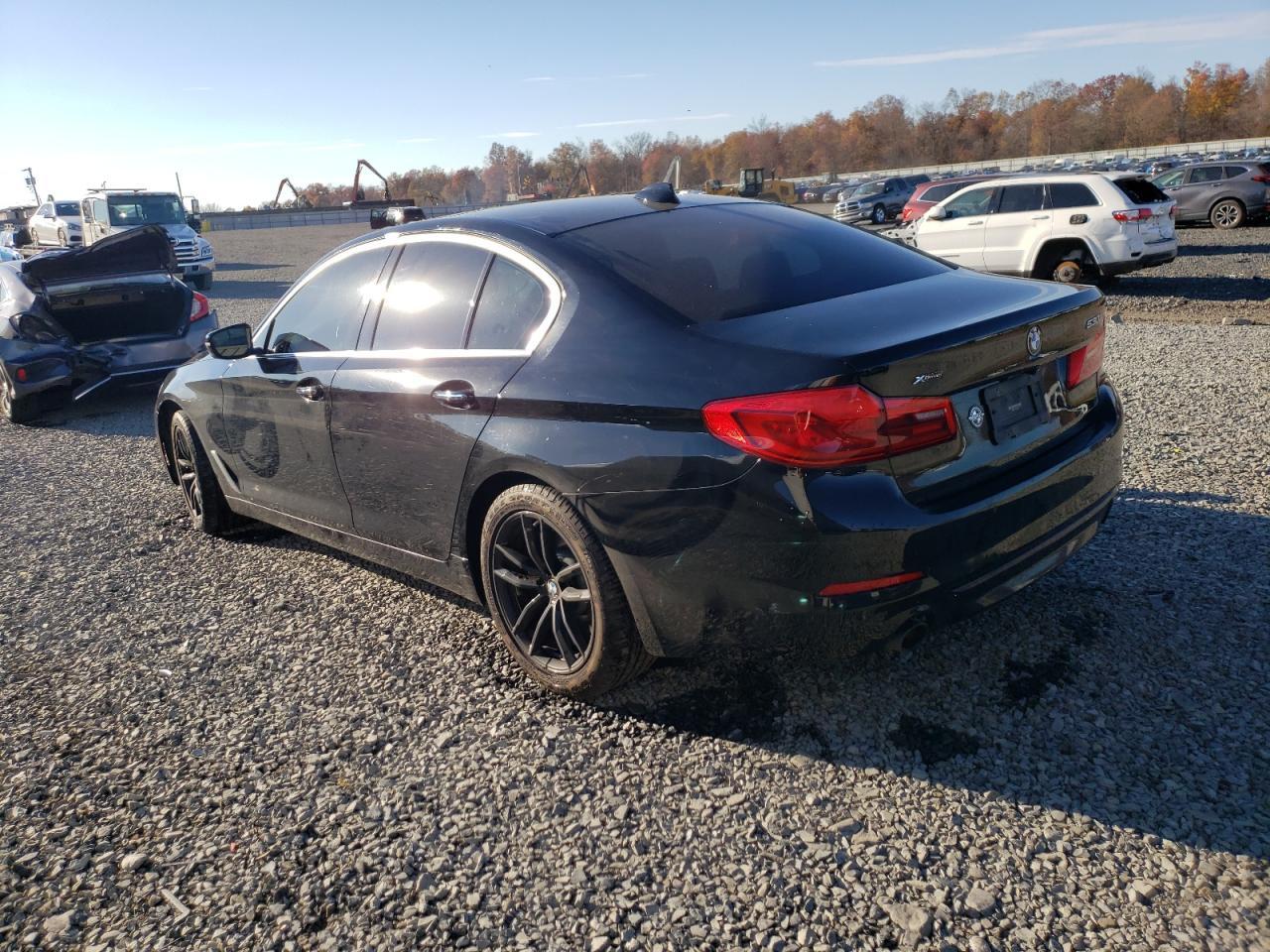 2018 BMW 530 Xi - Фото 2