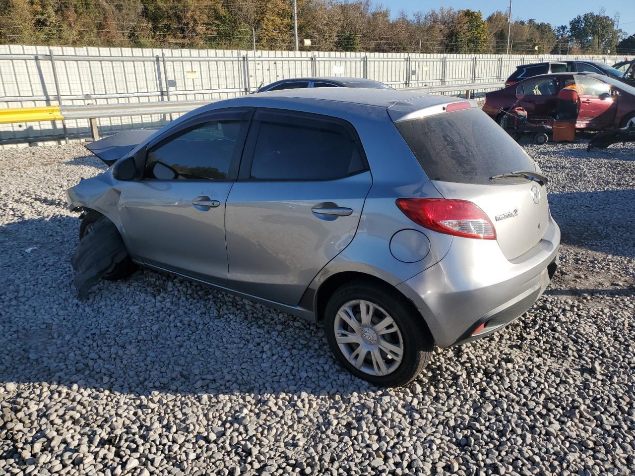 2012 Mazda Mazda2 - Фото 2
