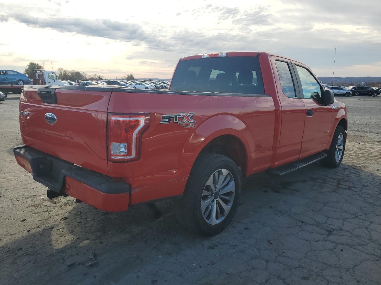 2017 Ford F150 Super Cab - Фото 3