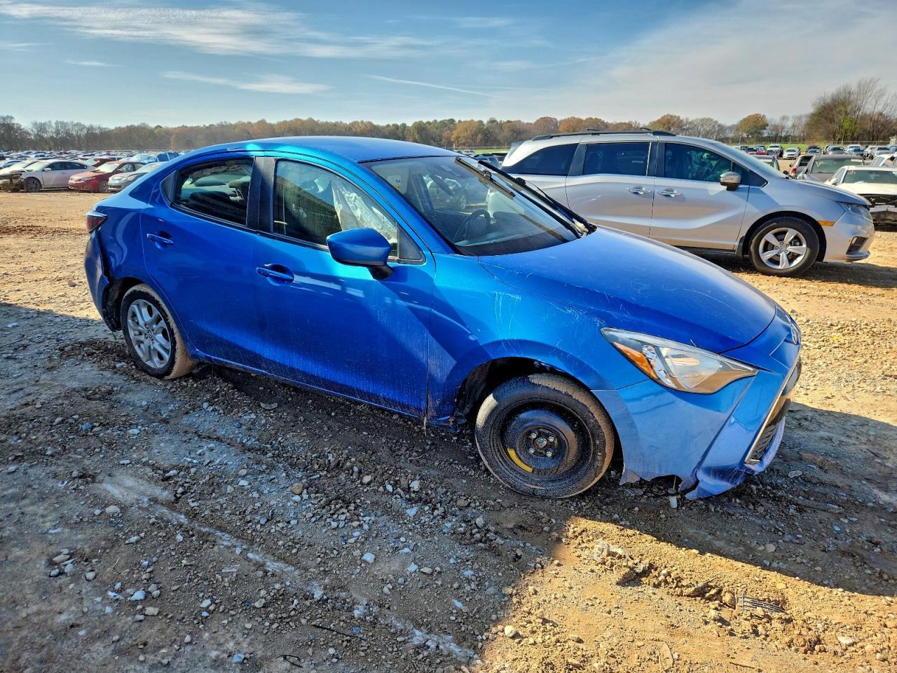 2017 Toyota Yaris Ia - Image 4
