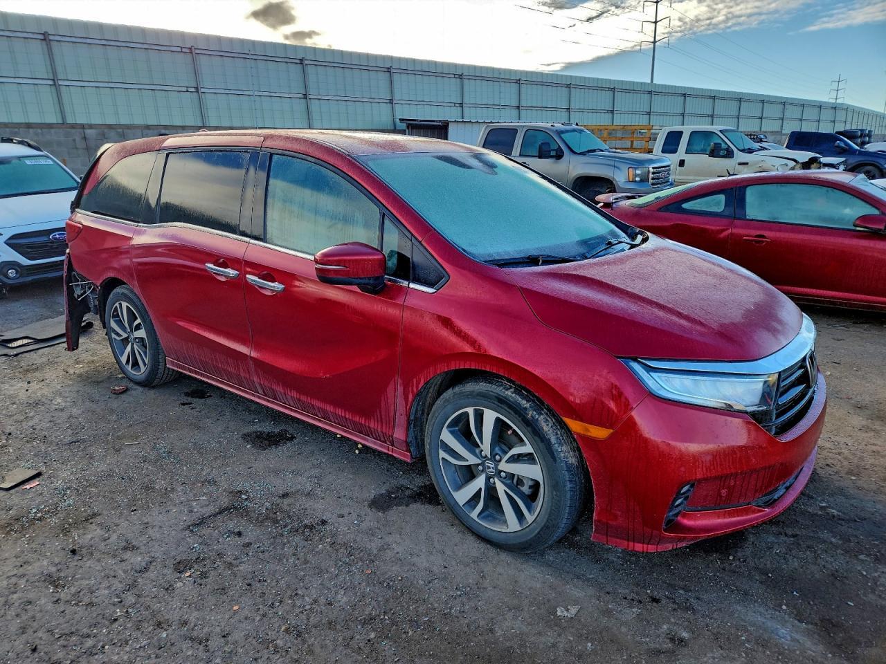 2024 Honda Odyssey Touring - Image 4