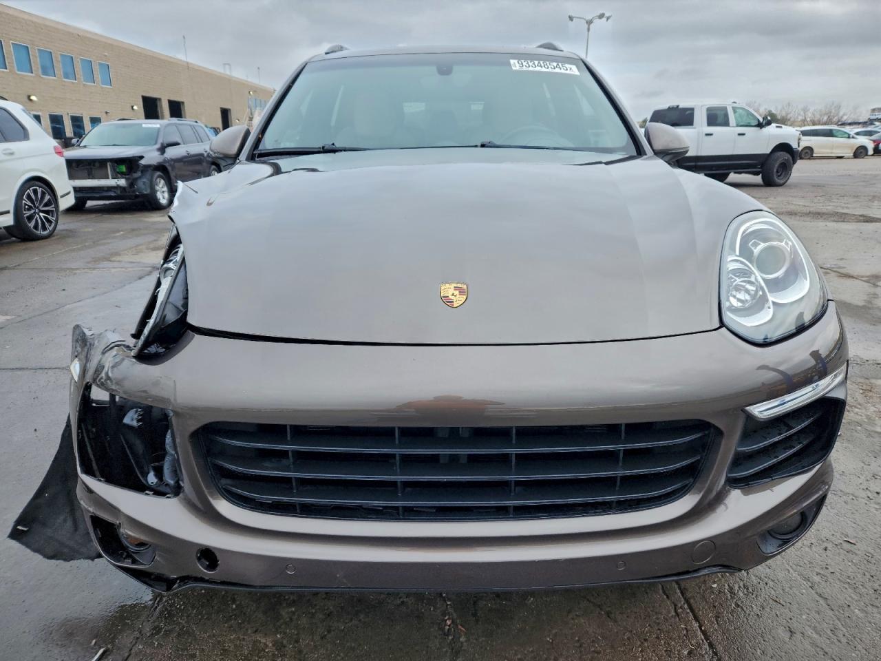 2016 Porsche Cayenne - Image 5