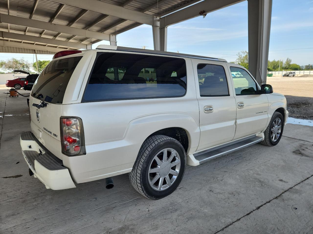 2005 Cadillac Escalade Esv - Image 3