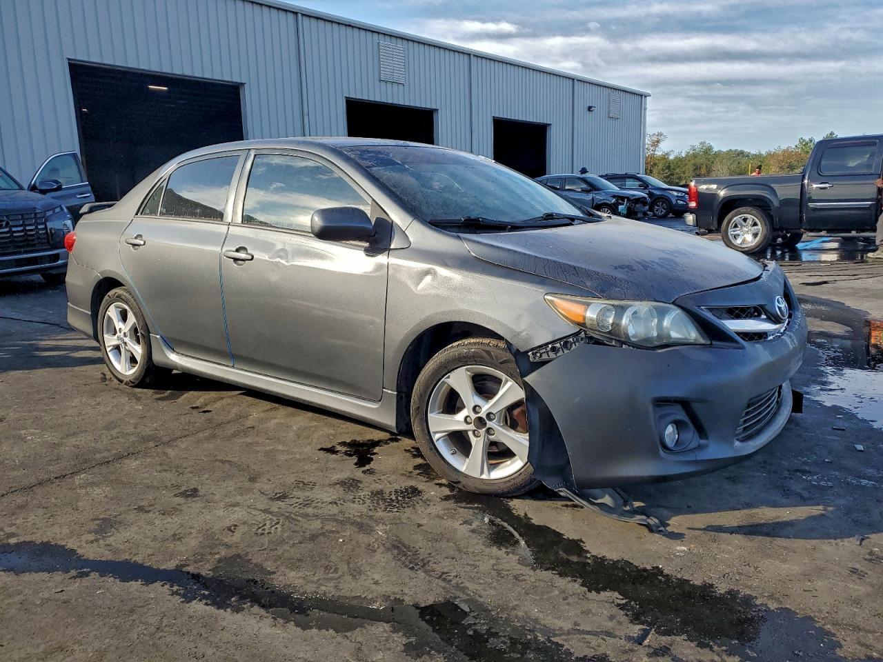 2013 Toyota Corolla Base - Фото 4