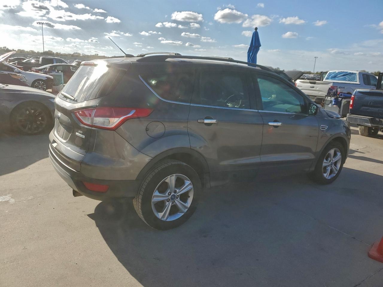 2013 Ford Escape Se - Фото 3