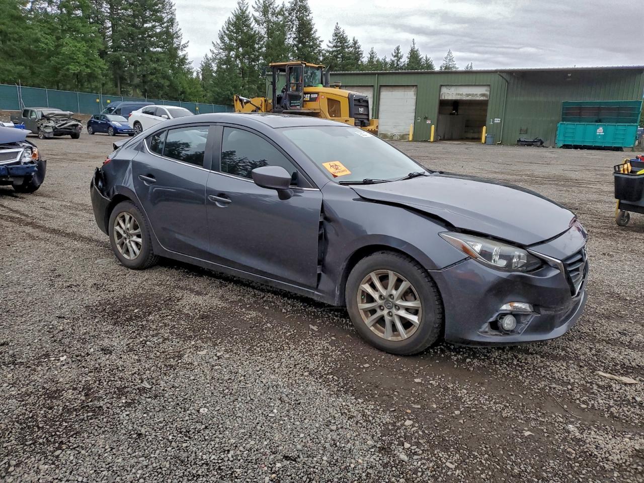 2015 Mazda 3 Touring - Image 4