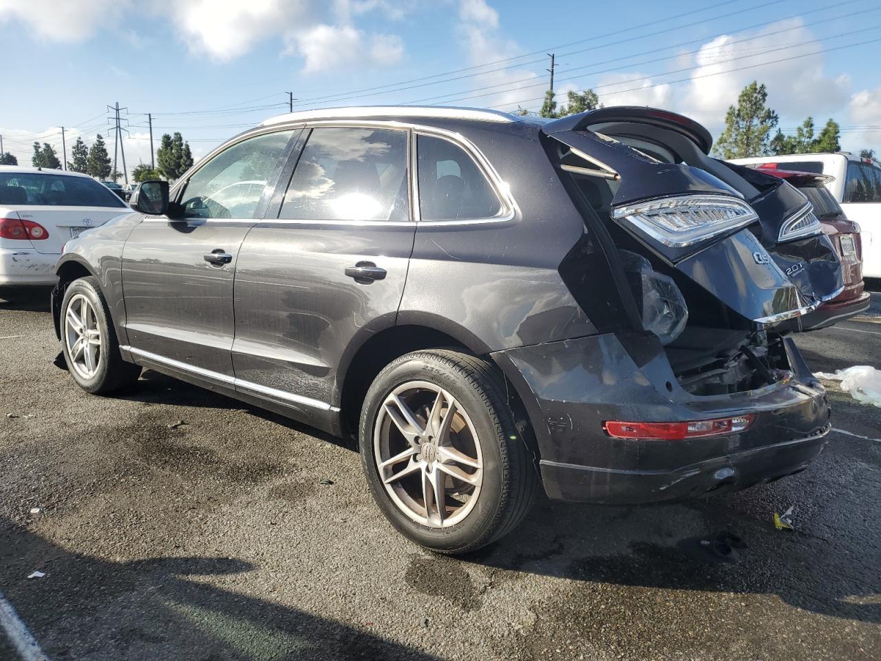 2015 Audi Q5 Premium - Image 2