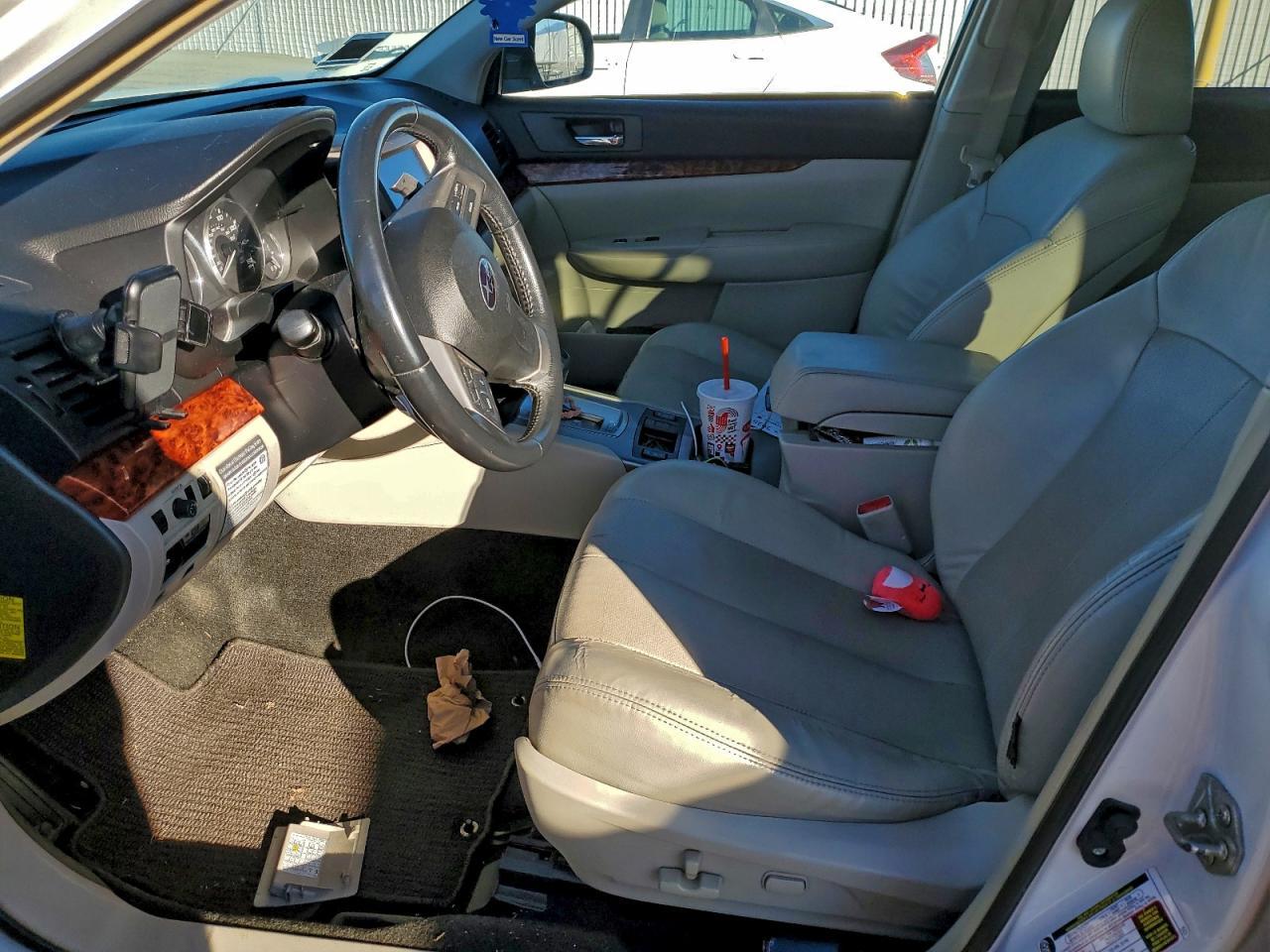 2012 Subaru Outback 3.6R Limited - Фото 7