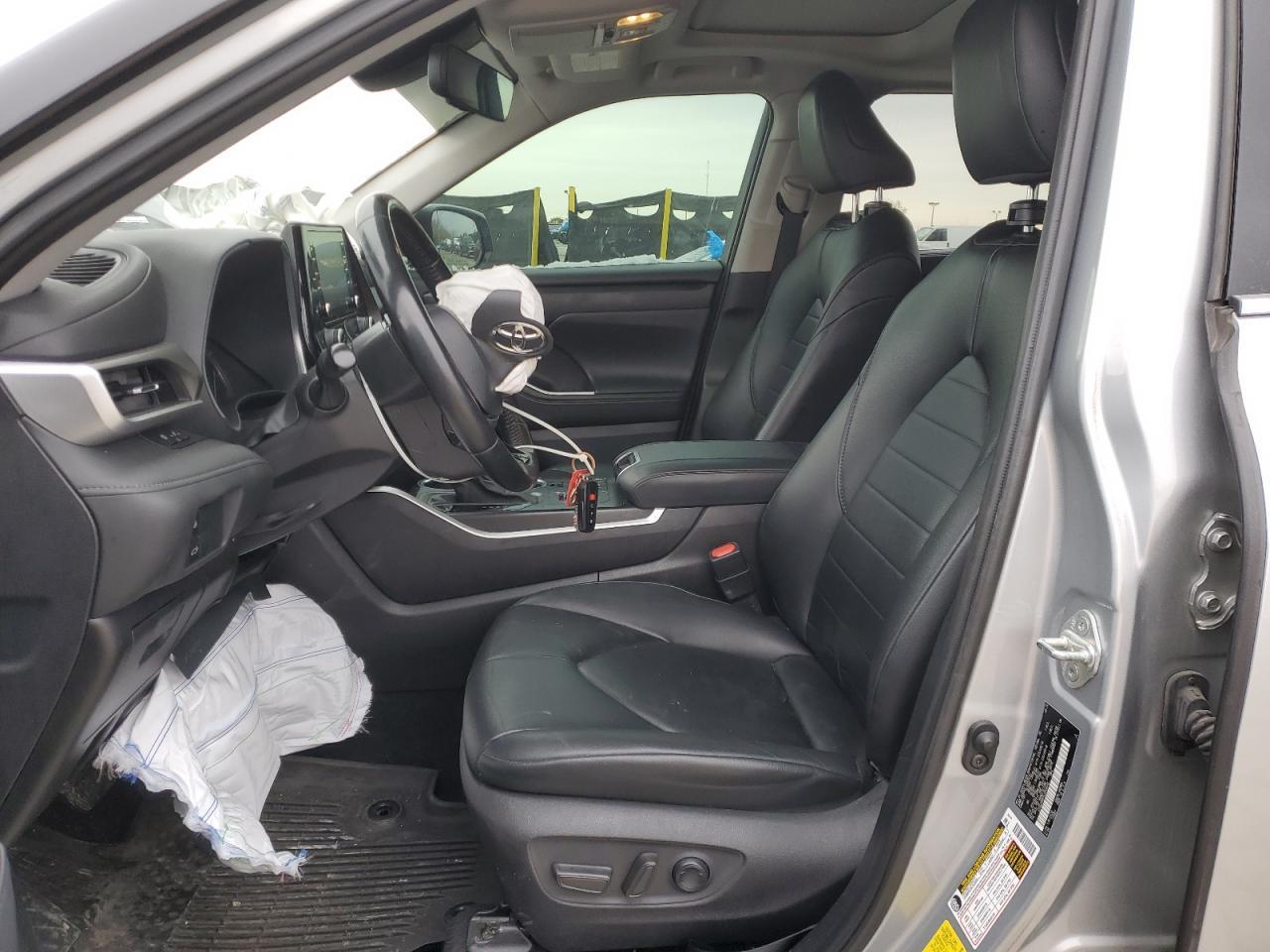 2020 Toyota Highlander Xle - Image 7
