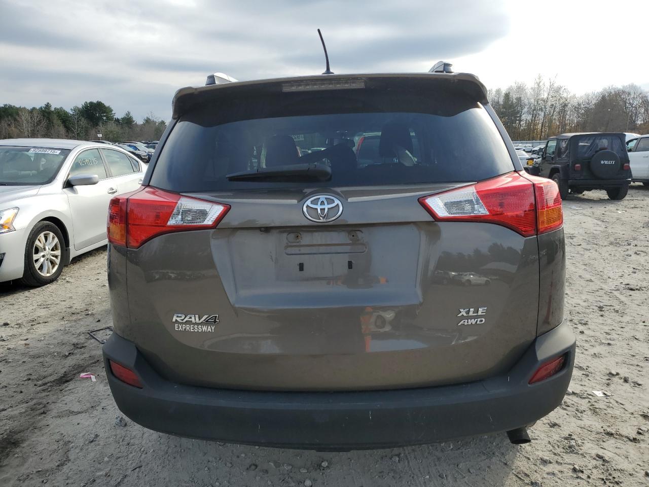 2015 Toyota Rav4 Xle - Image 6