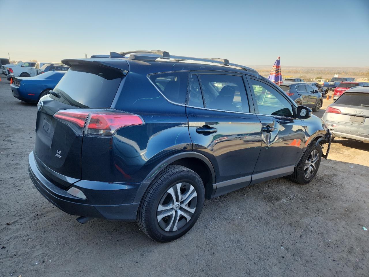 2018 Toyota Rav4 Le - Фото 3