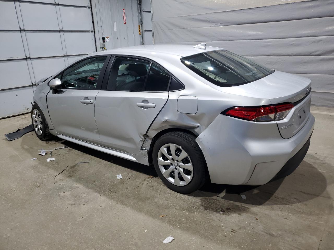 2025 Toyota Corolla Le - Фото 2