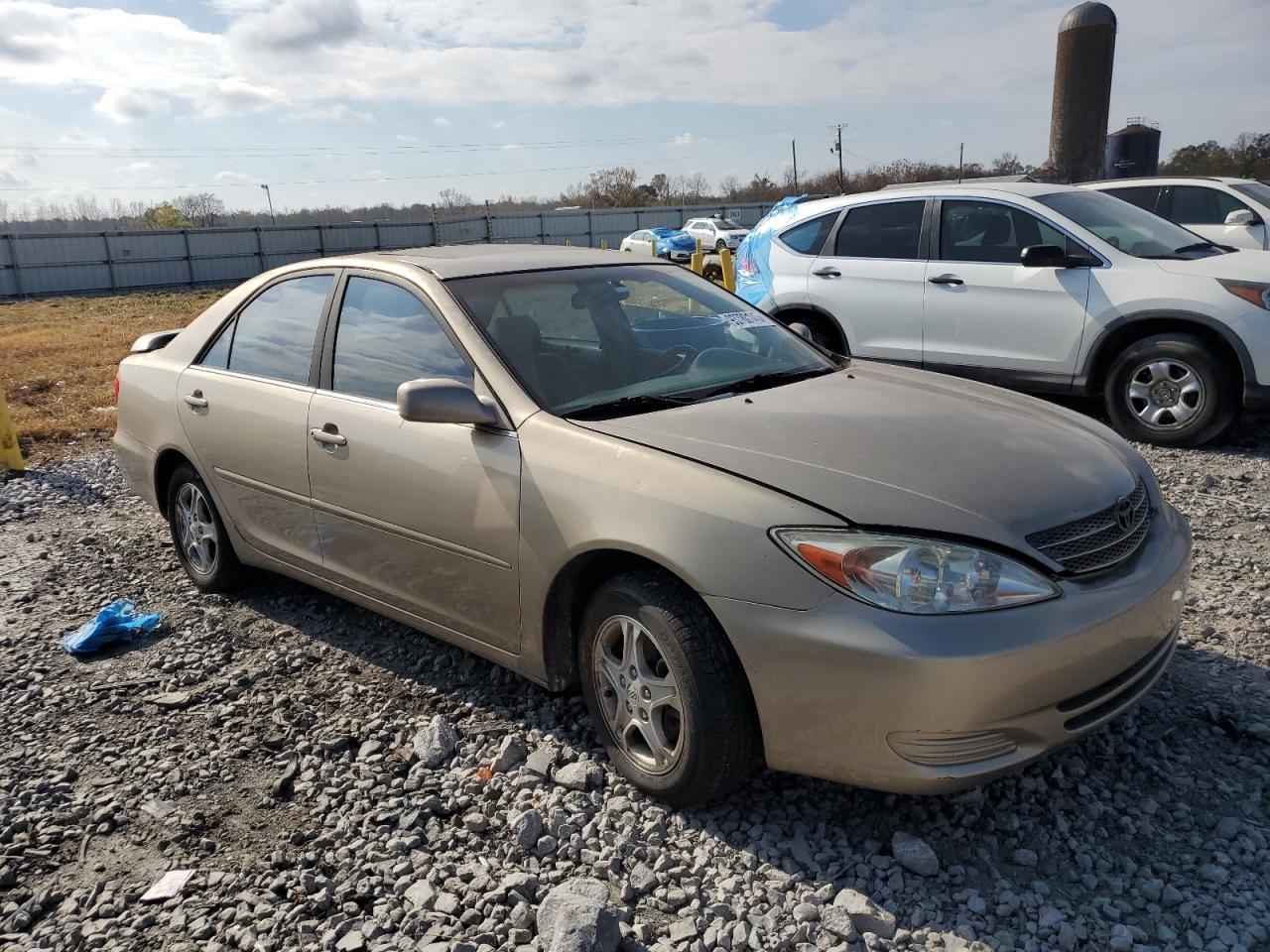 2002 Toyota Camry Le - Image 4