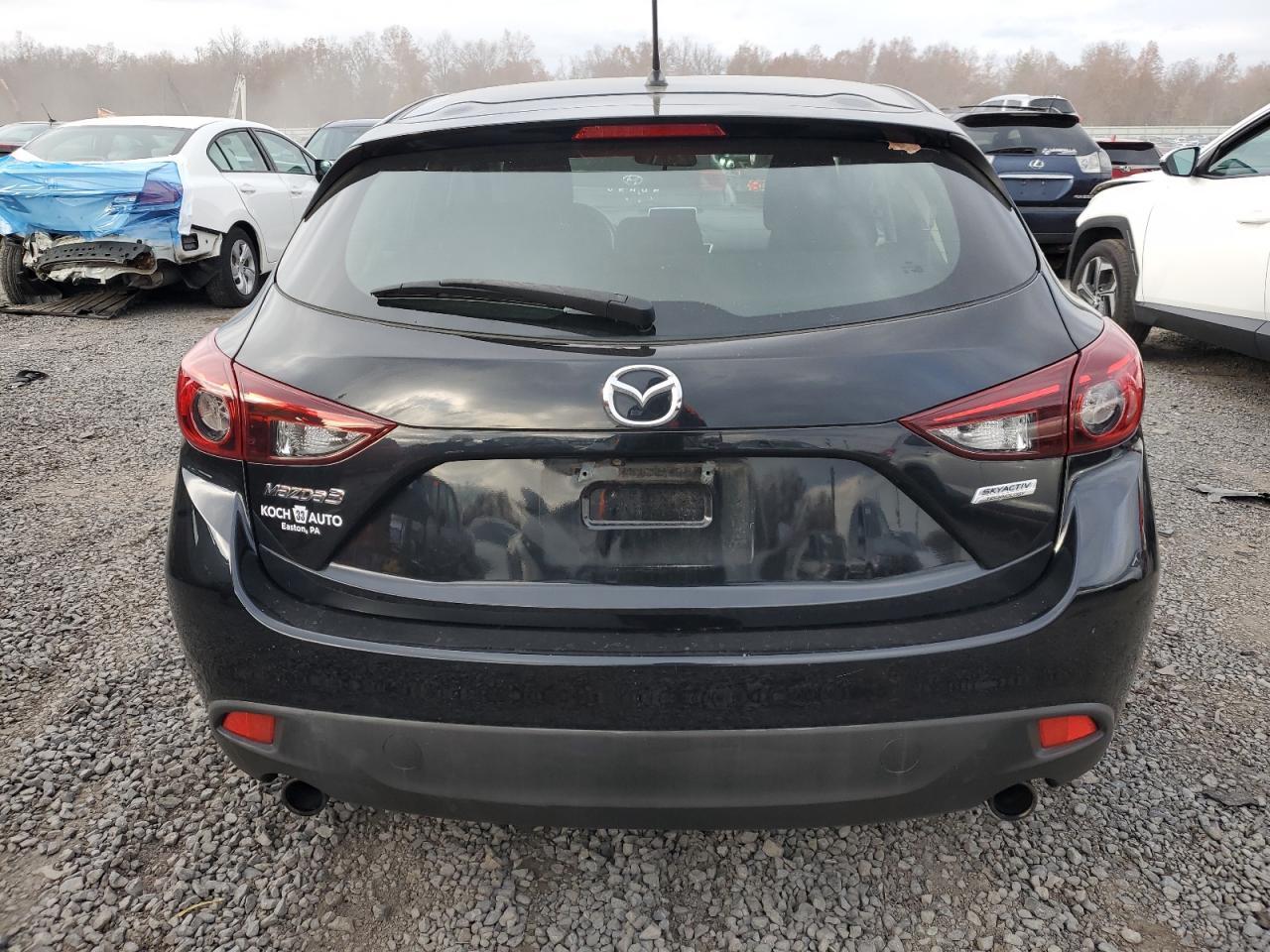 2016 Mazda 3 Touring - Image 6