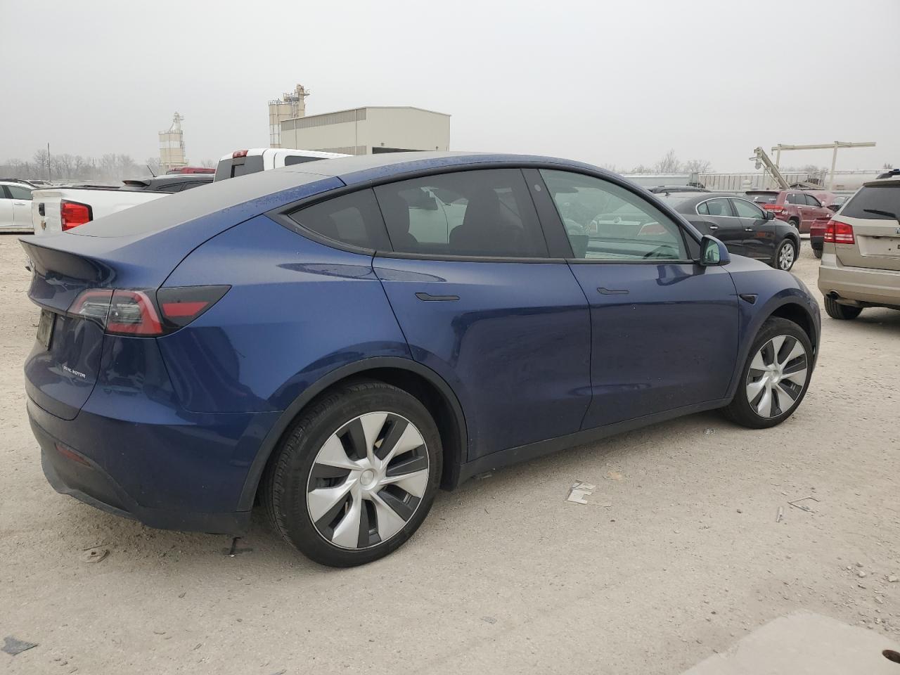 2023 Tesla Model Y - Image 3