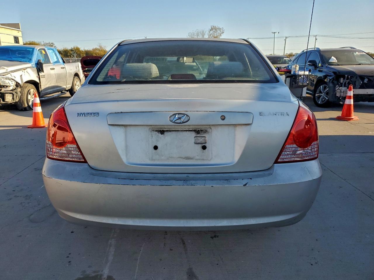 2005 Hyundai Elantra Gls - Image 6