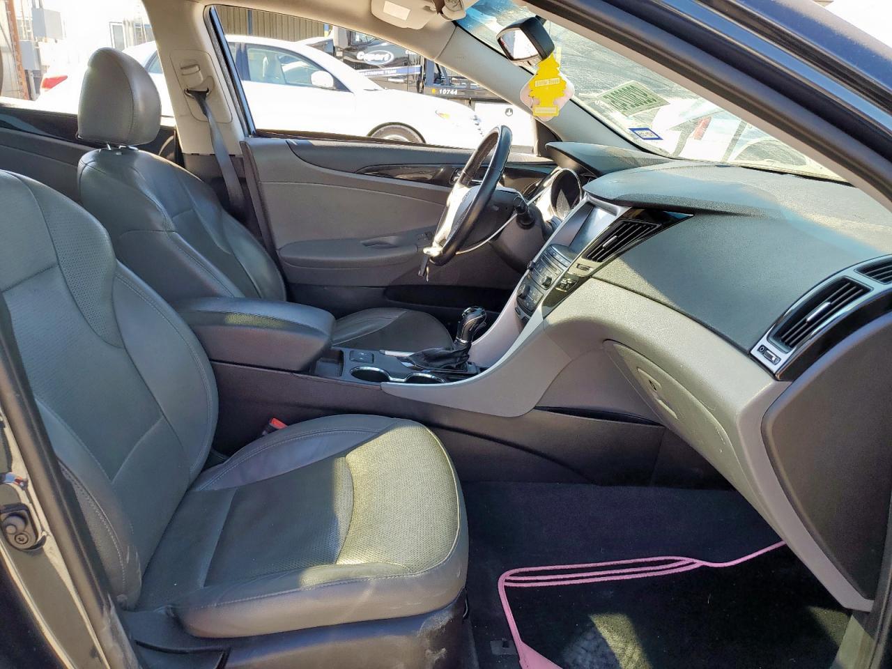 2014 Hyundai Sonata - Image 7
