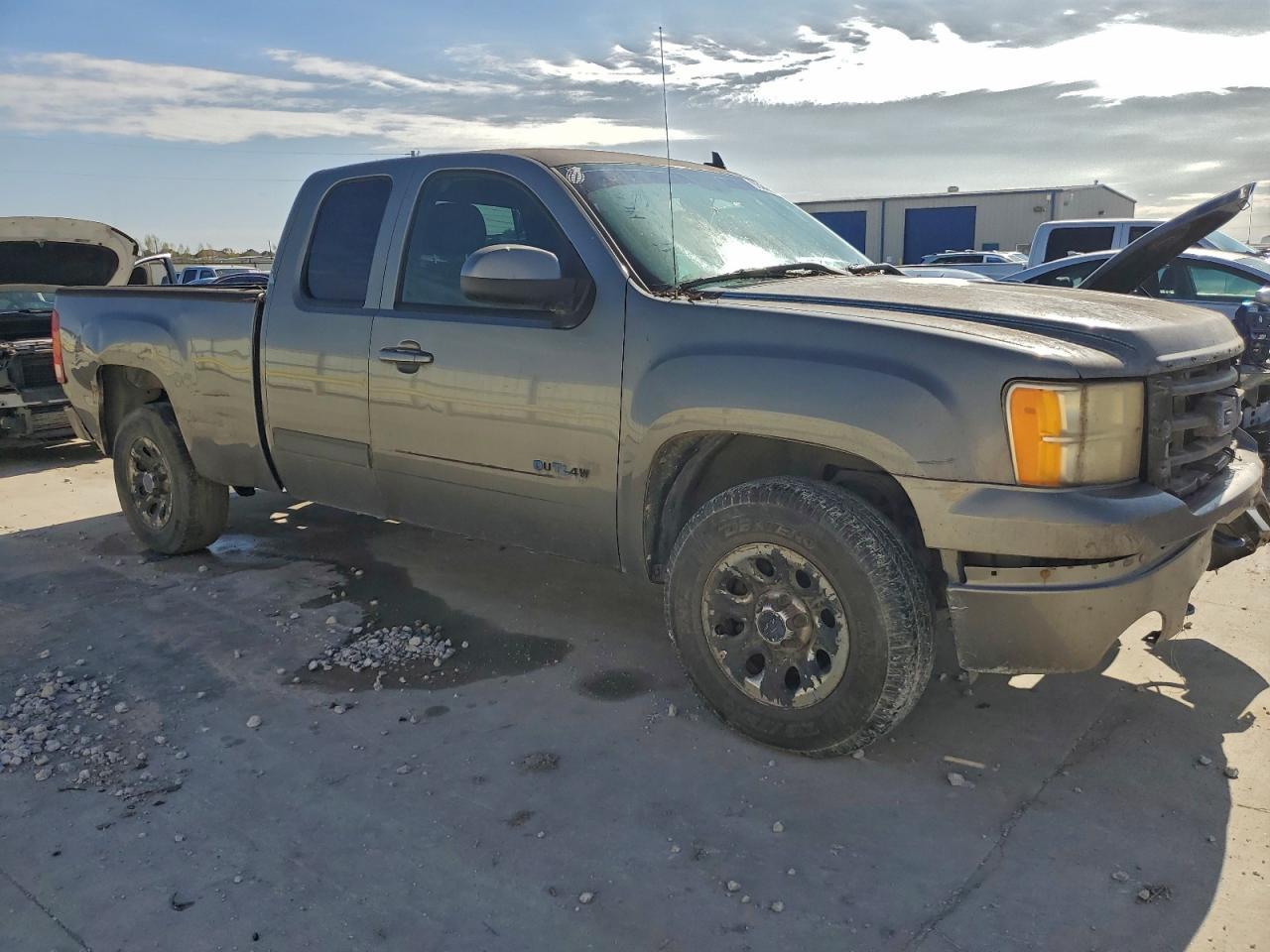 2008 GMC Sierra C1500 - Фото 4
