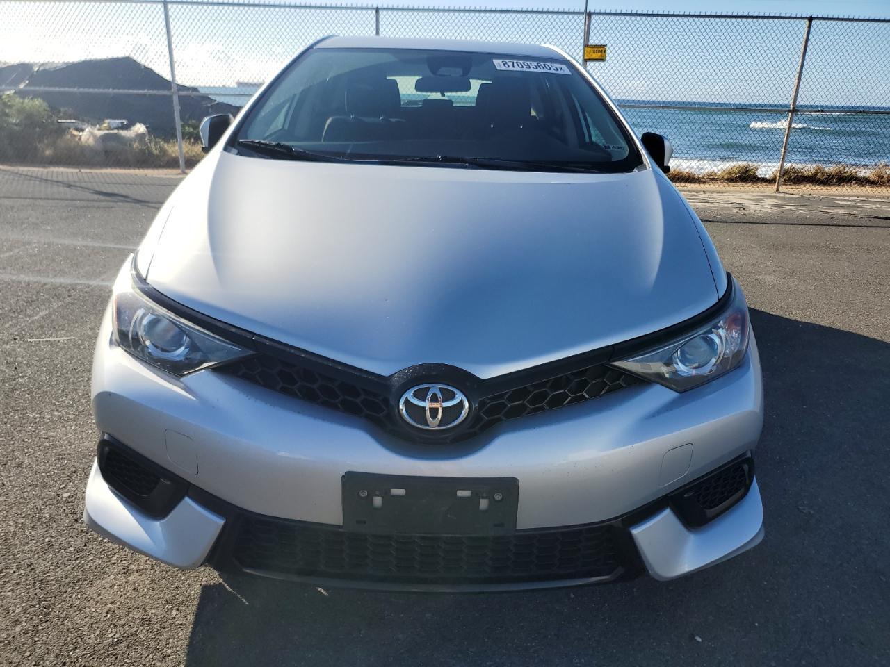 2018 Toyota Corolla Im - Image 5