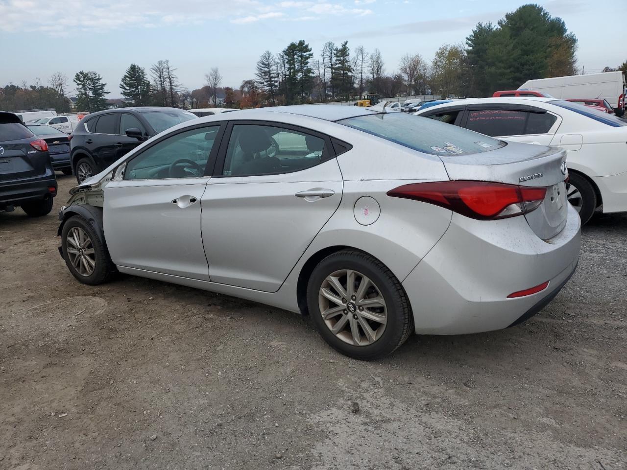 2015 Hyundai Elantra Se - Фото 2