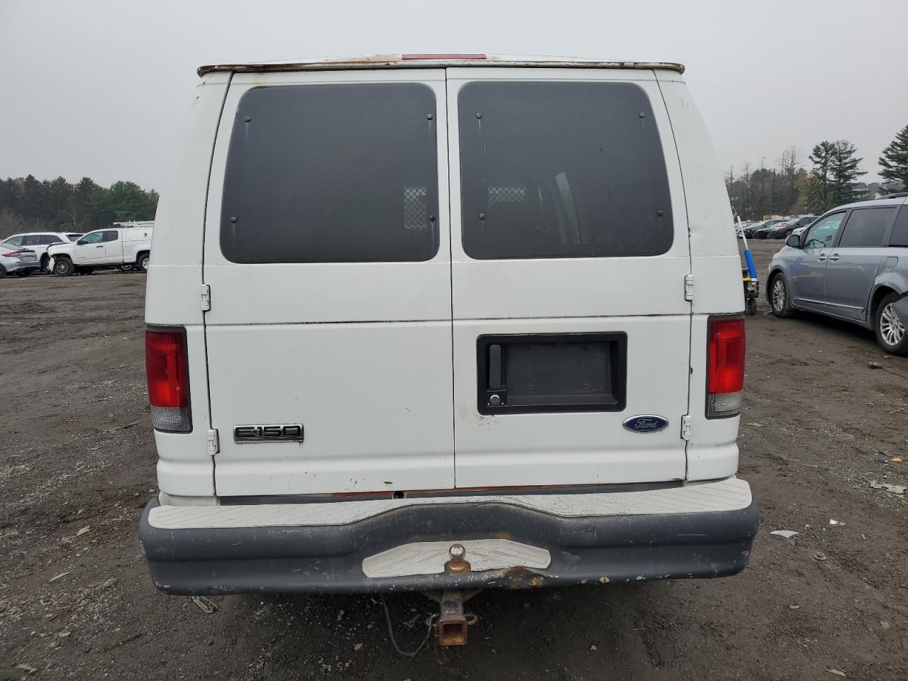 2003 Ford E250 Delivery Van - Фото 6