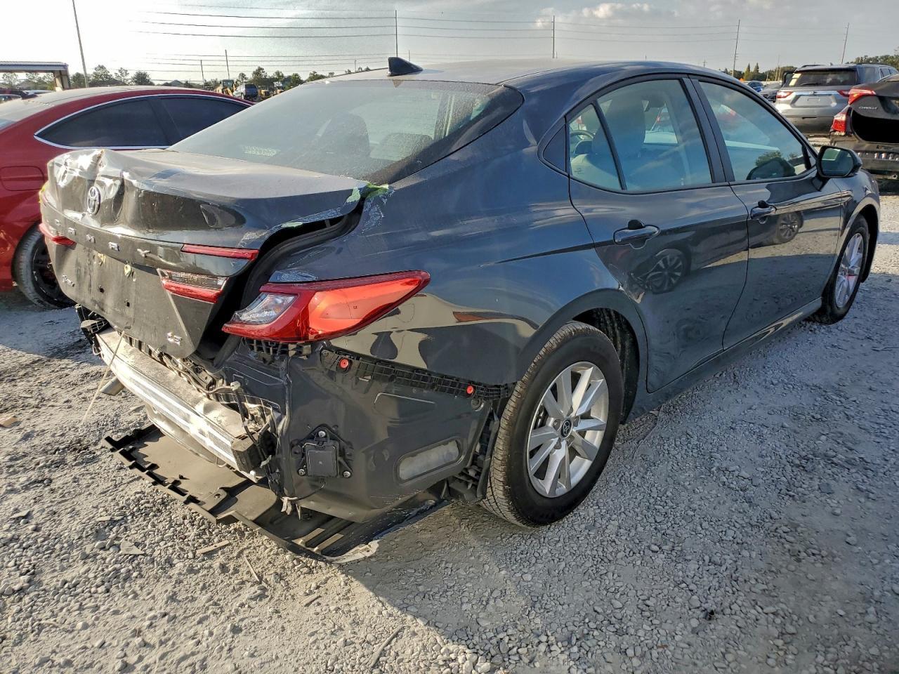 2025 Toyota Camry Xse - Фото 3